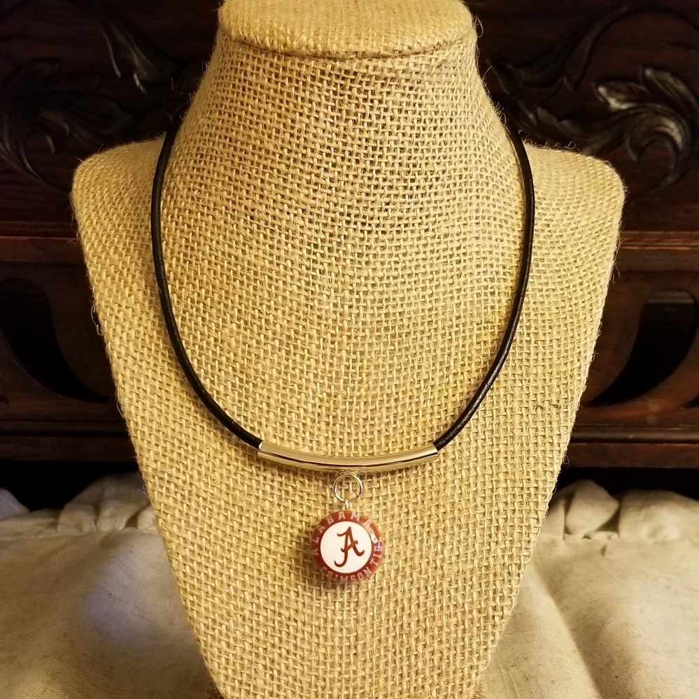 🏈Alabama Crimson Tide Snap Leather Necklace